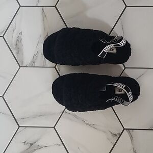 Womens Sherpa Ugg Slippers